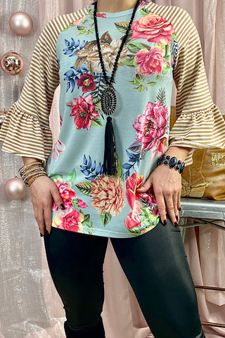Floral blouse w/striped 3/4 bell sleeves